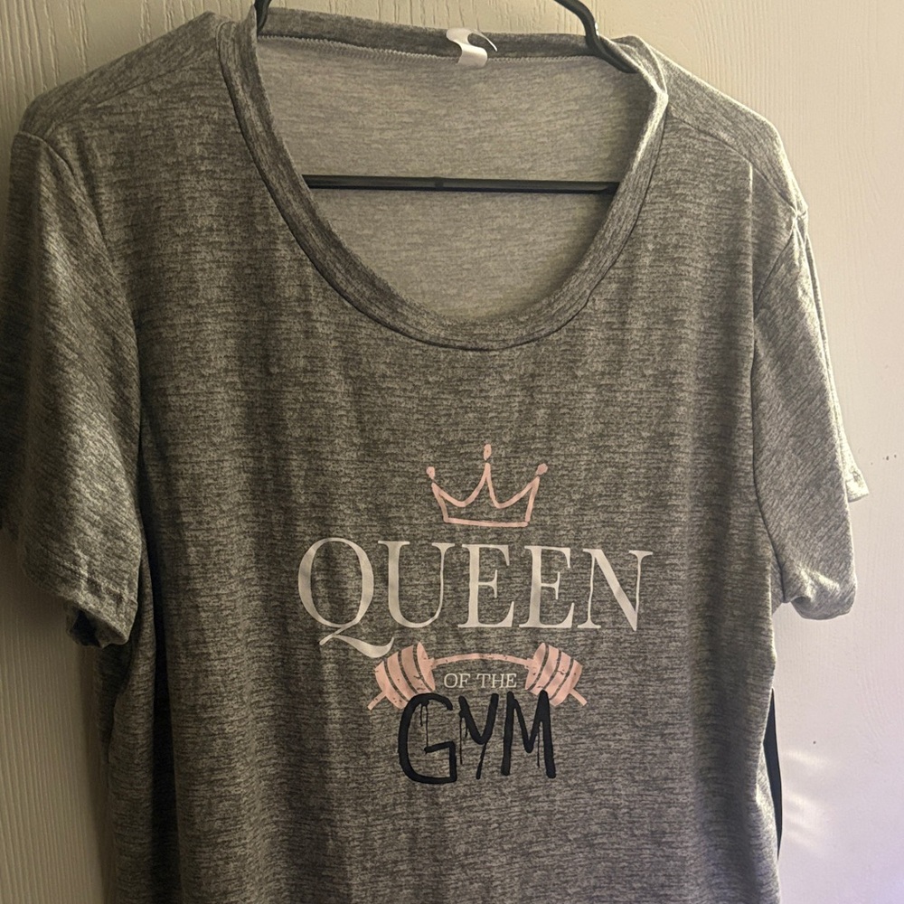 YMI Gray 'Queen of the Gym' Short Sleeve Tee